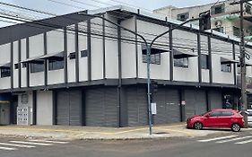 Novo apartamento Studio a poucos passos do Paraguai - Vila Portes